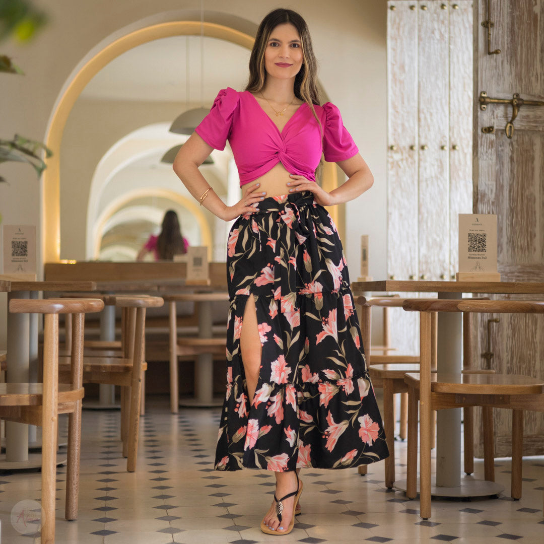 Falda larga negra flores rosadas