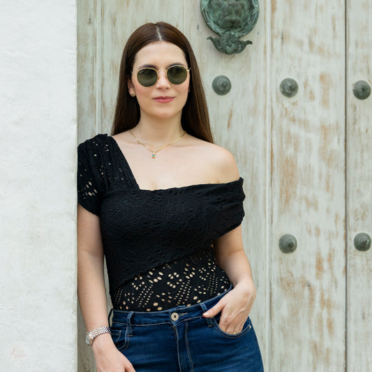 Blusa Negra Ojalillo