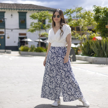 Falda larga azul