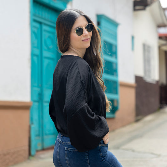 Blusa Negra Botones