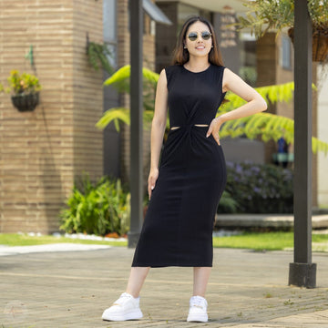 Vestido negro Paris