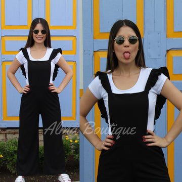 Enterizo Negro Arandelas en los Hombros + Camisa Blanca