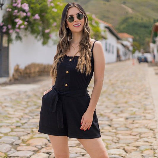 Enterizo Short Negro Botones