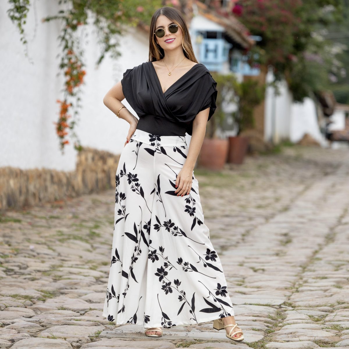 Pantalon blanco flores