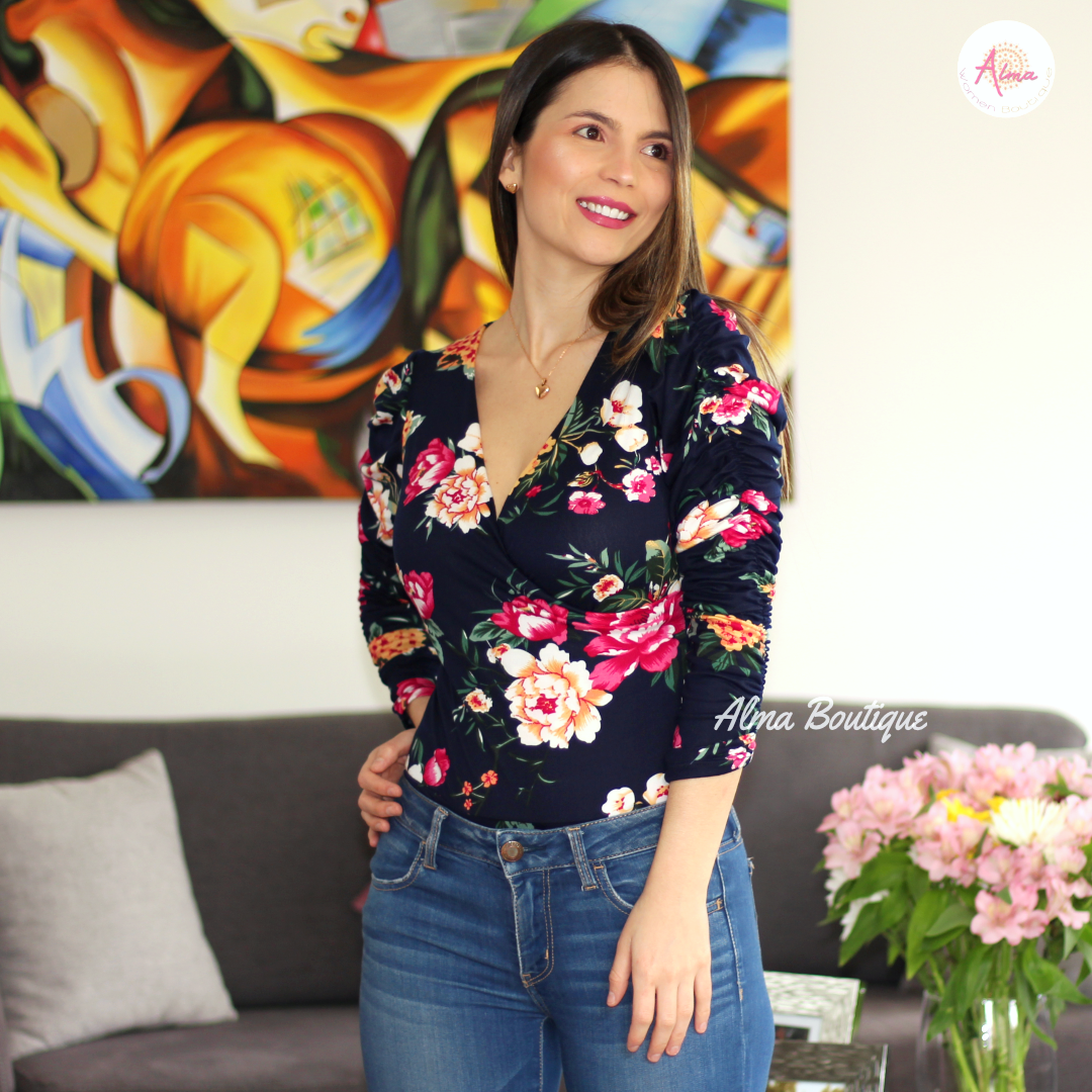 Body Azul Oscuro con Flores